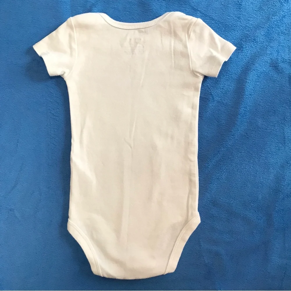 Carter’s Baby Girl’s Bodysuit Size 9 Months